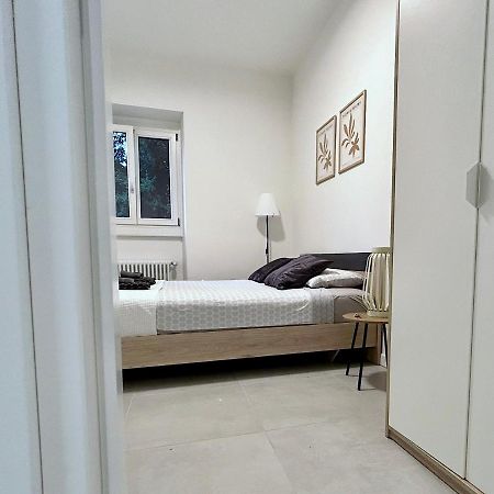 The Charming Suite - Few Steps From The Lake! Лугано Экстерьер фото